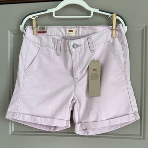 NWT Levi's Women's Pink Chino Khaki Classic Shorts size 27 or 4